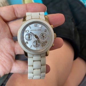 Michael Kors Cream Jelly Watch